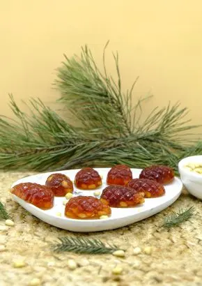 Мармелад сосновый с кедровыми орешками, 110 г