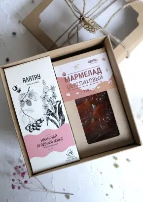 Подарочный набор «Ягодный» 4 в 1 (чай и мармелад)