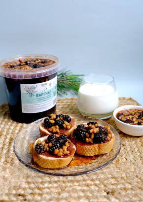 Варенье из сосновых шишек с кедровым орехом, 1 л