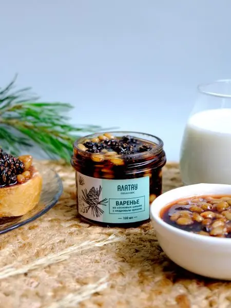 Варенье из сосновых шишек с кедровым орехом, 100 мл Варенье из сосновых шишек с кедровым орехом, 100 мл