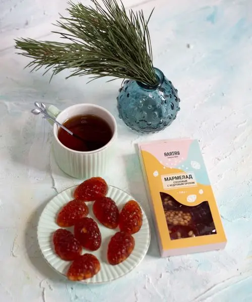 Мармелад "Сосновый" (с кедровым орехом), 110г Мармелад "Сосновый" (с кедровым орехом), 110г